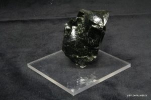 Fulgurit (Yıldırım taşı)